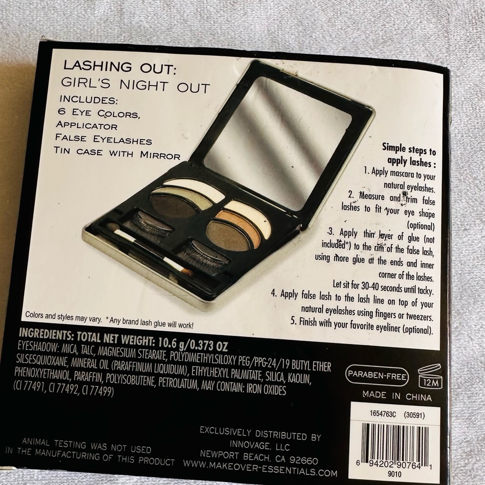 Me Makeover Essential women Lashing out Girl Night Out Eyeshadow & Eyelash - Picture 5 of 12